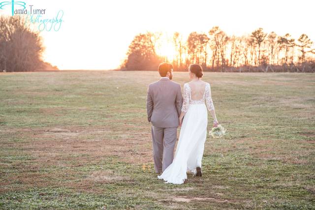 Sunset weddings are among my favorite to photograph!