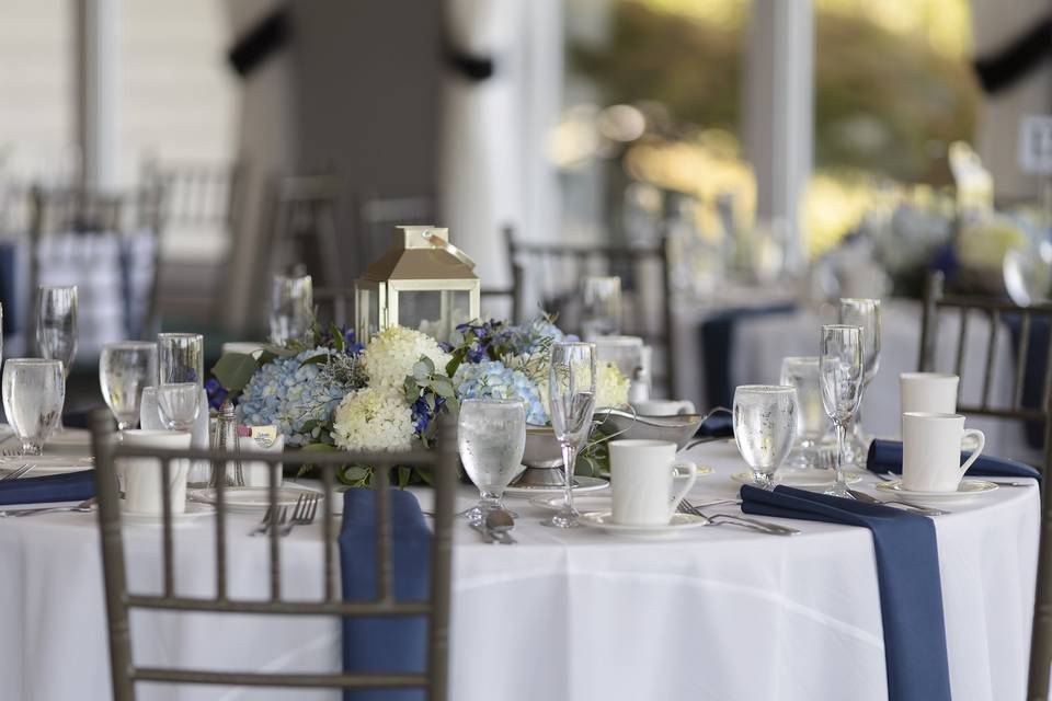 Reception table set-up