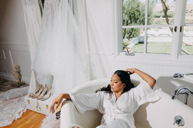 Editorial bride getting ready
