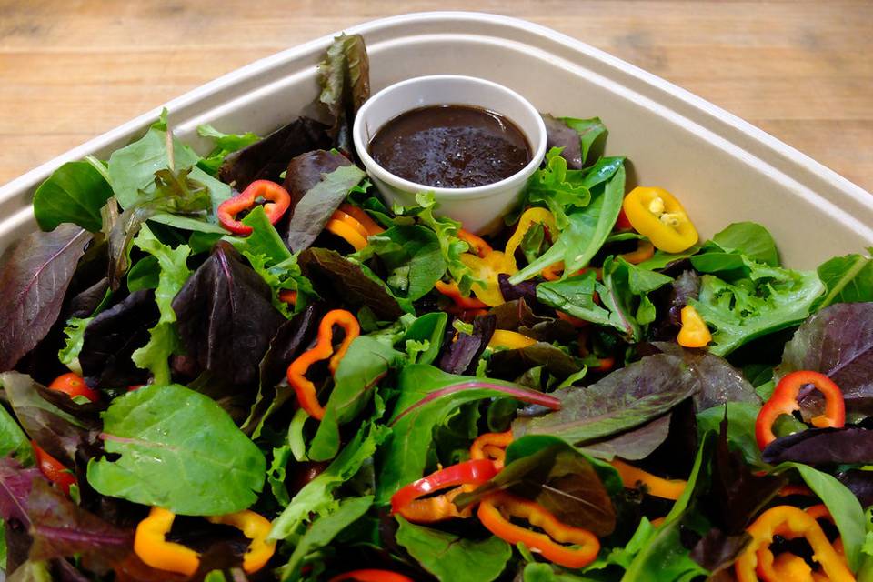 Organic mixed green salad