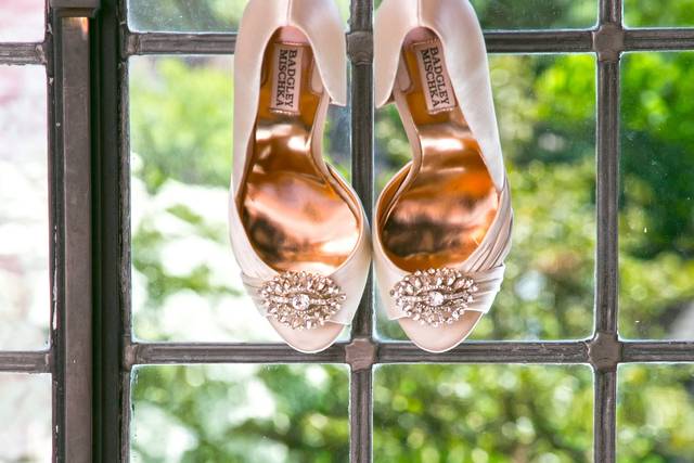 Wedding accessories