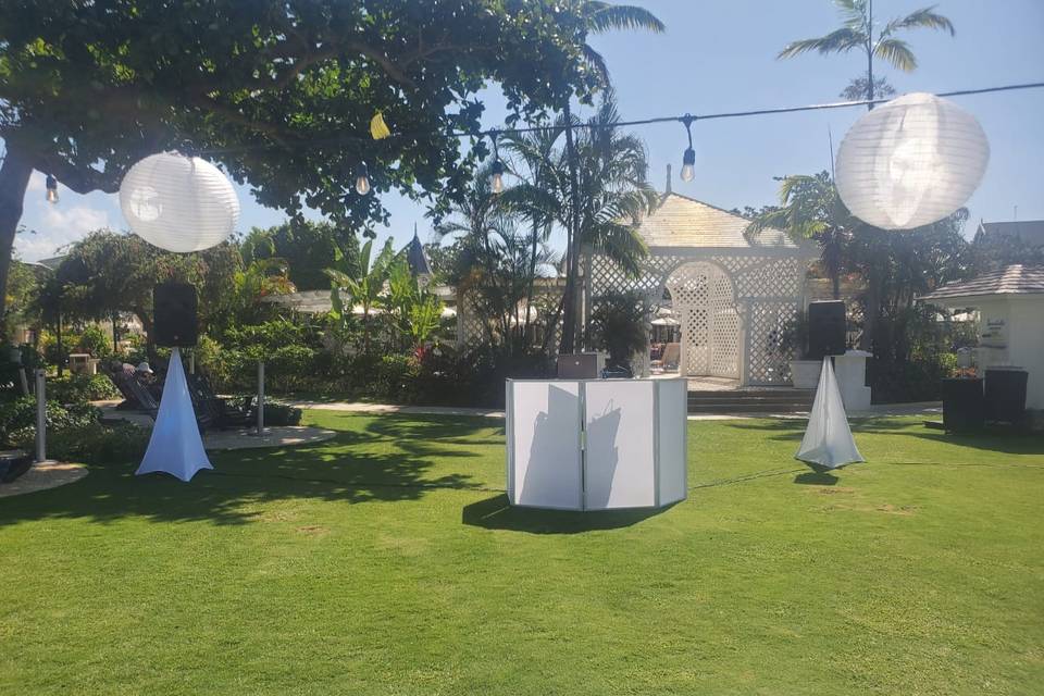 Outdoor reception