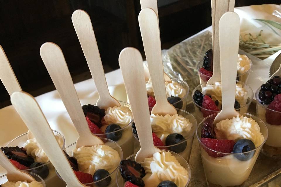 Dessert cups