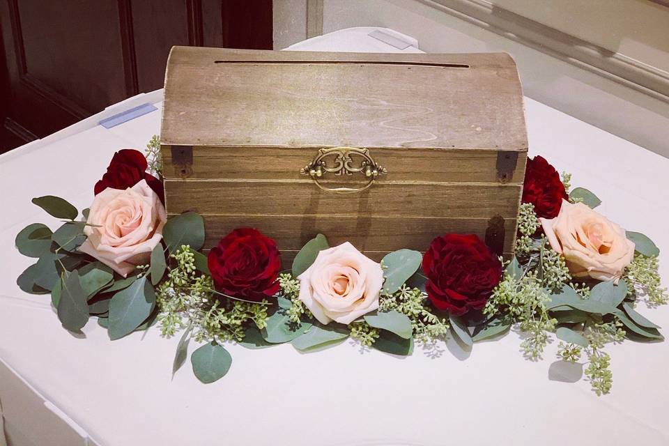 Vintage box and roses