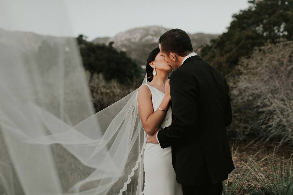 Scalloped veil - Christine Flower Photography