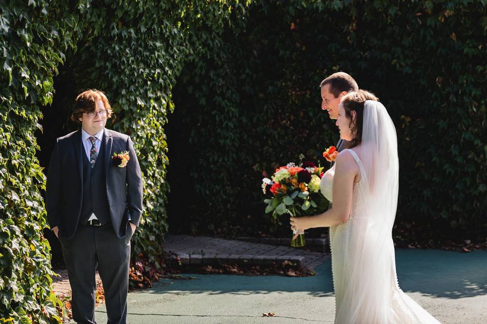 Bride meeting groom at altar