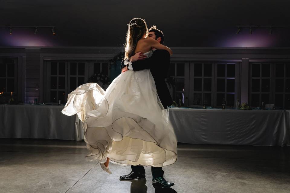 Newlyweds private last dance