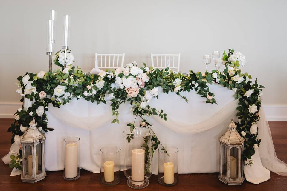 Sweetheart table decor