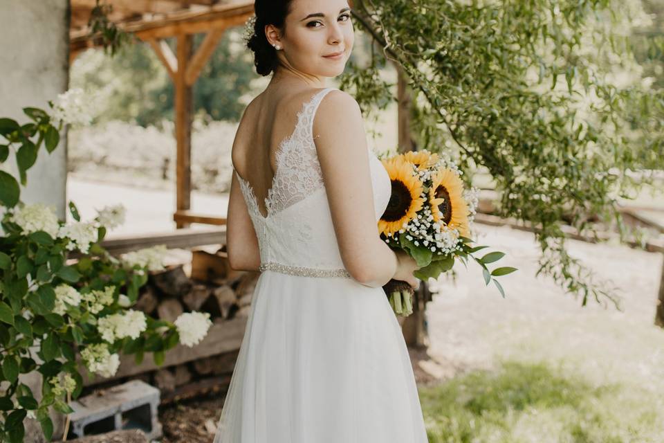 Stunning bride!