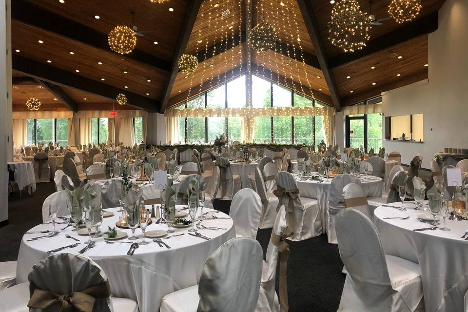 White Pines Golf Club & Banquets