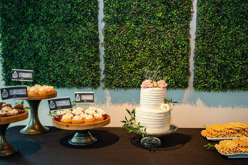 Wedding cake and desserts