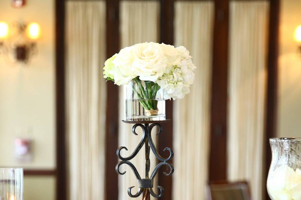 Classic decoration at intimate wedding, which can also easily be replicated for a large event.