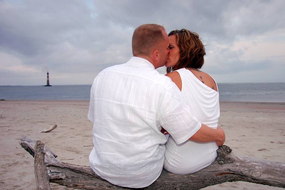 Sweet beach kiss