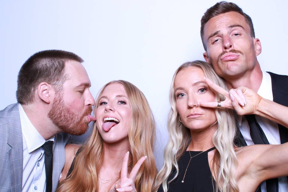 Hidden Gem Photo Booths