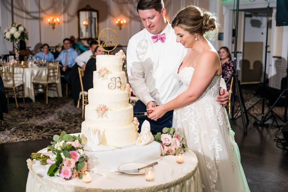 Cake cutting