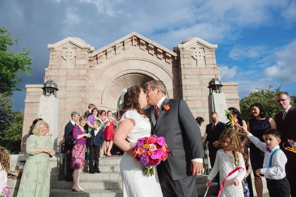 Couple's kiss