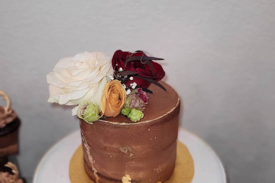 Chocolate & Gold Naked Cake