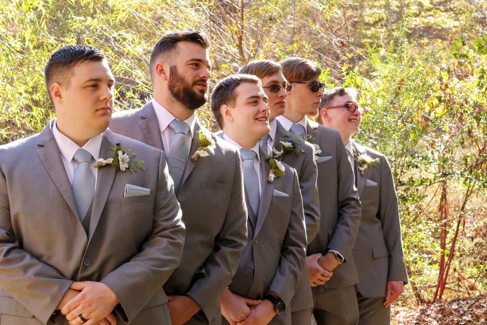 Line Up Groomesmen