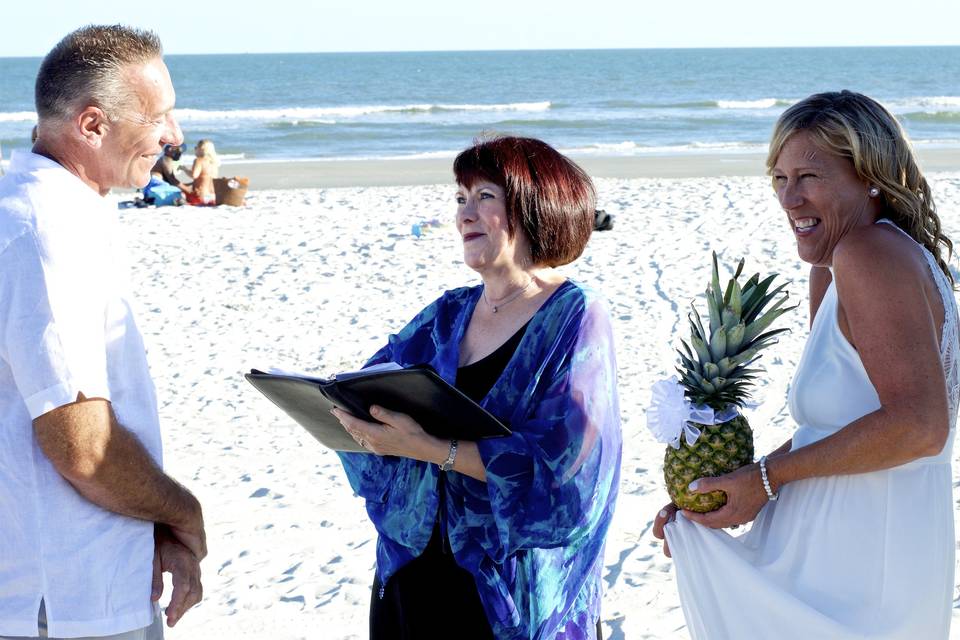 A pineapple bouquet!