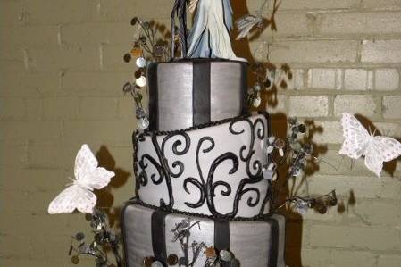 Topsey-Turvey 4-tier Halloween Wedding Cake.