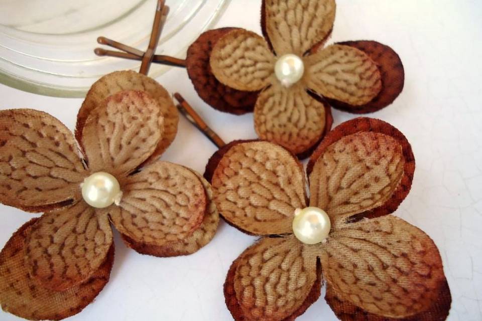 Brown Hydrangea Bobby Pins. Choose Blonde, Brown, or Black Bobby Pins. Set of 3.
http://www.etsy.com/listing/155205410