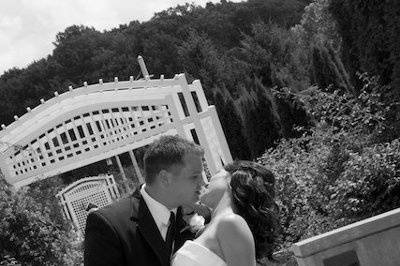 Beautiful July 2009 wedding at the Michigan State University Gardens!