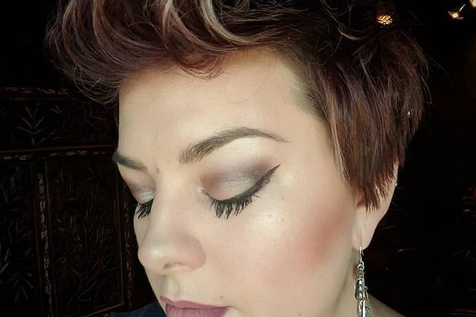 Dramatic makeup