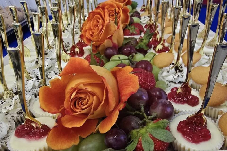 Floral and fruits platter