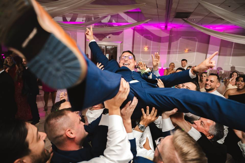 Crowd surfing