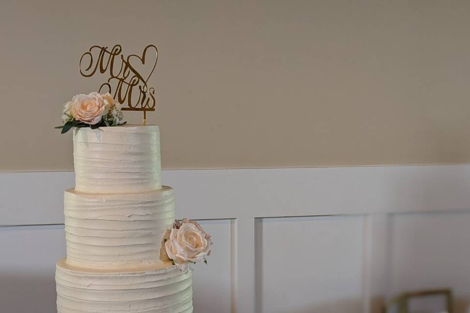 Ribboned 4-tier