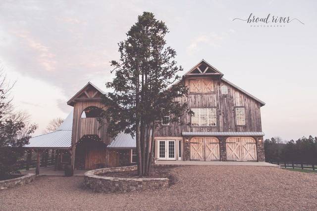 Zimmerwald Estate Barn & Grainery