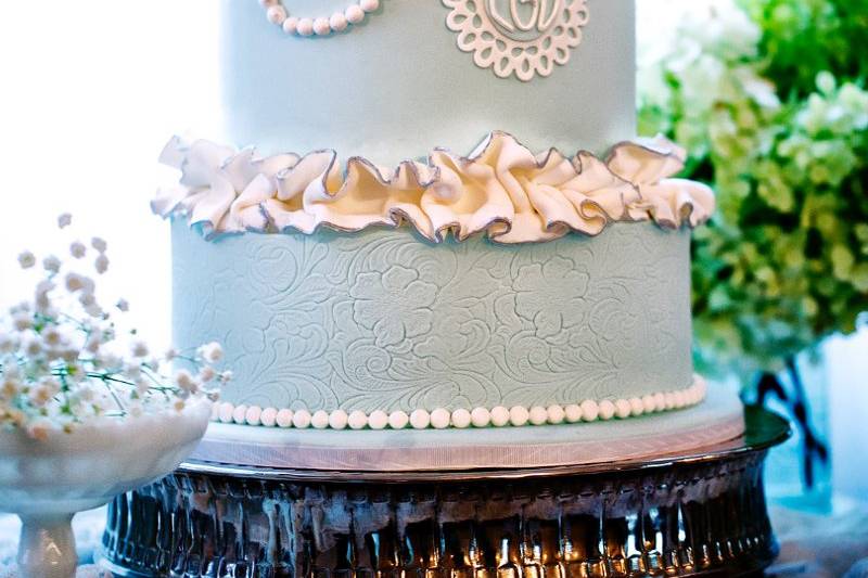 Gatsby inspired vintage wedding cake