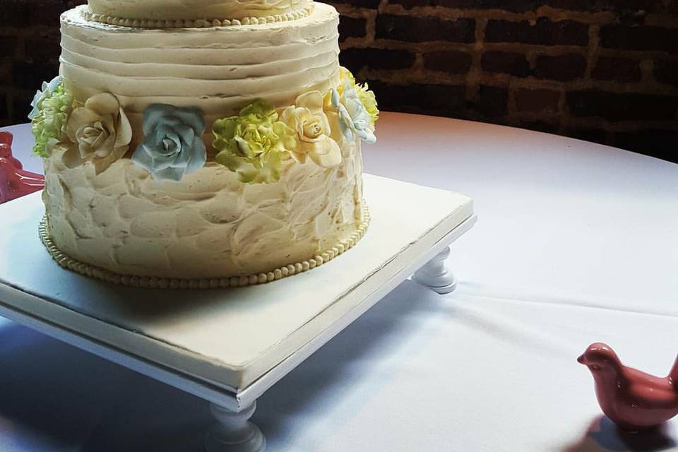 Gateau Wedding Cake Warrenton Va Weddingwire