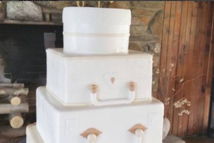 Luggage Wedding Cake