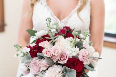 Red and pink bridal bouquet