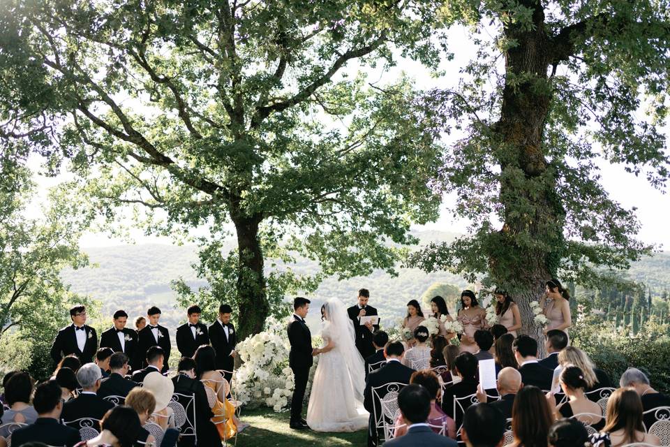 Wedding in tuscan castle