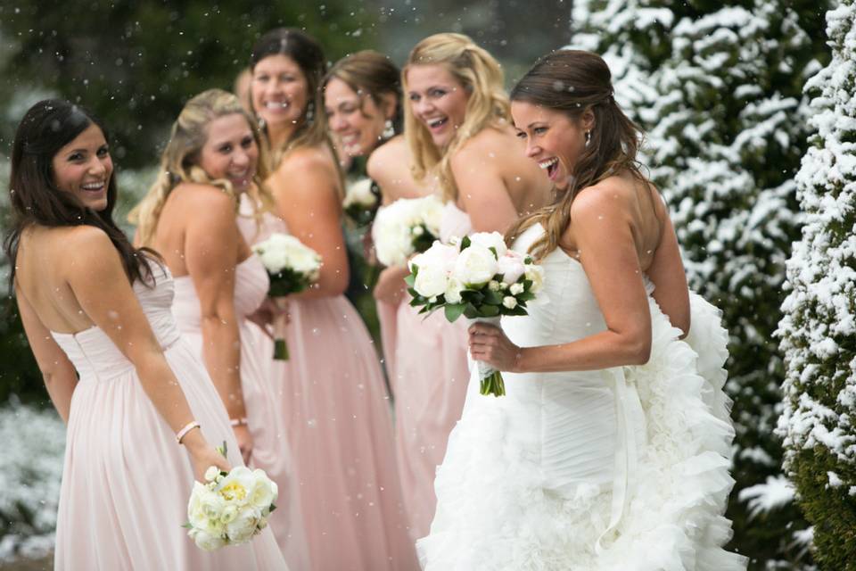The bnride and her bridesmaids