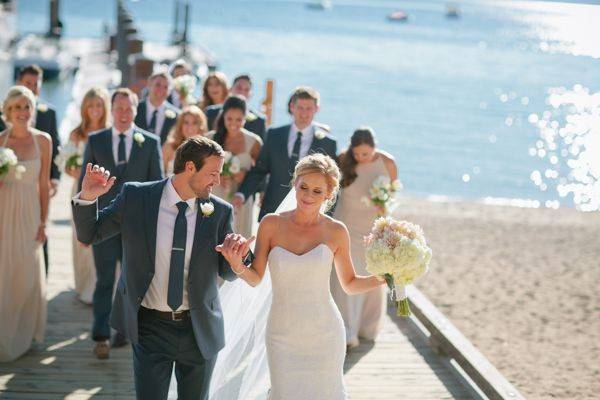 Couple with their bridesmaids and groomsmen