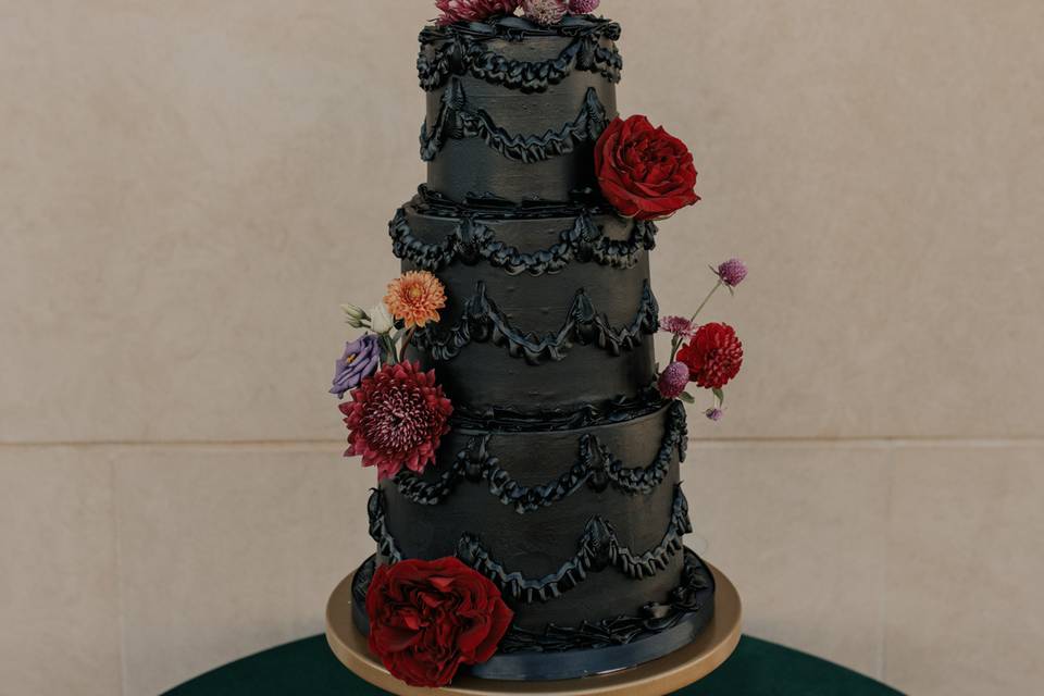 Black wedding cake