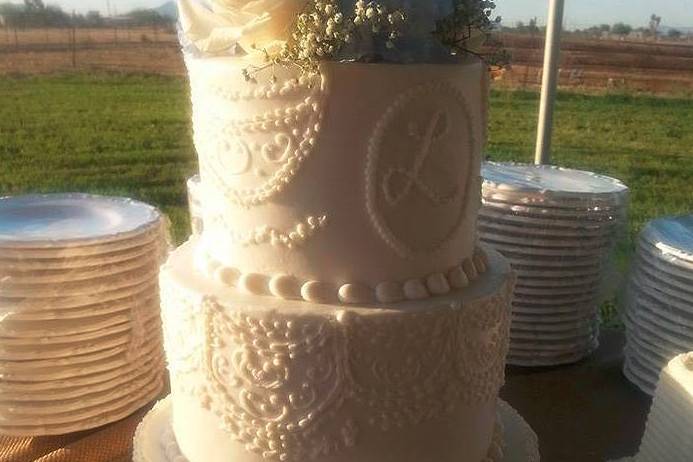 Lesley's Creative Cakes, Flowers & Catering