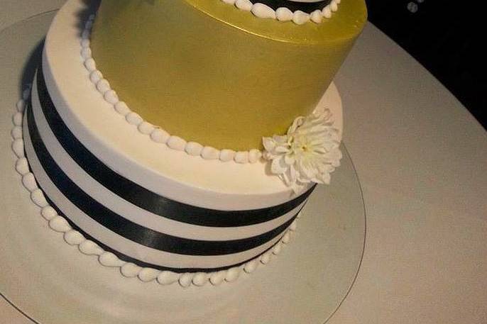 Lesley's Creative Cakes, Flowers & Catering