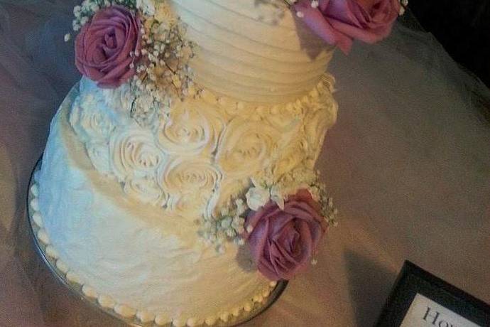 Lesley's Creative Cakes, Flowers & Catering