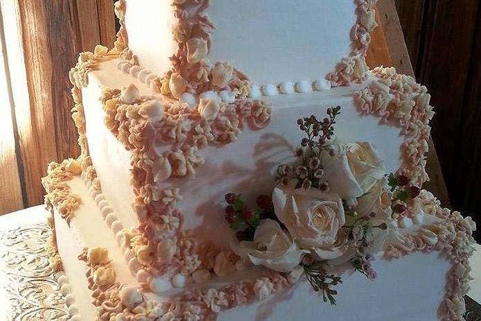 Lesley's Creative Cakes, Flowers & Catering