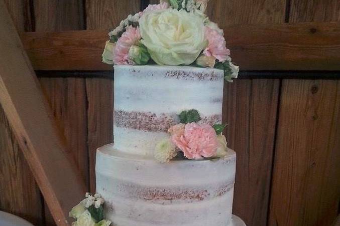 Lesley's Creative Cakes, Flowers & Catering