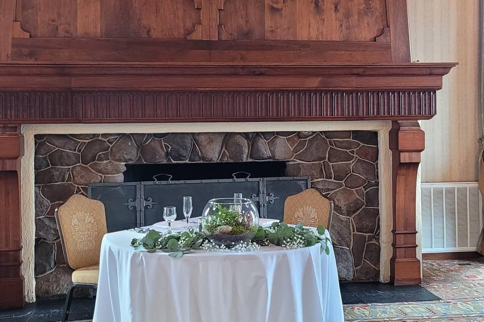 Sweetheart table design