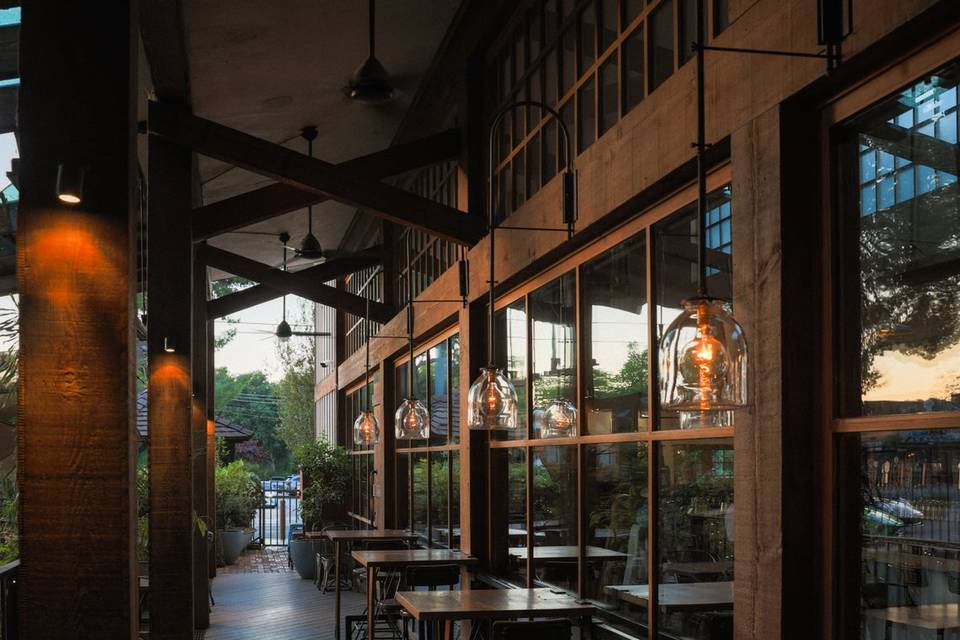 Bar Windows