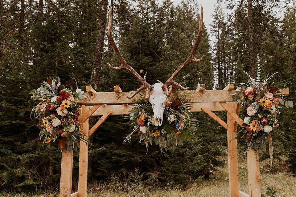 Beautiful wedding arch