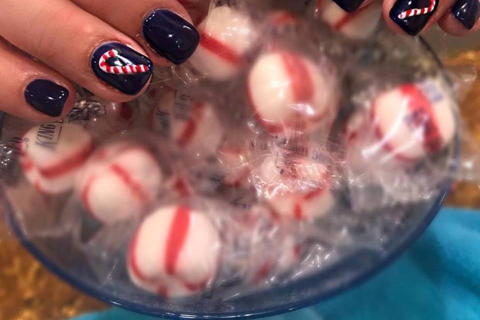 Candy cane nails