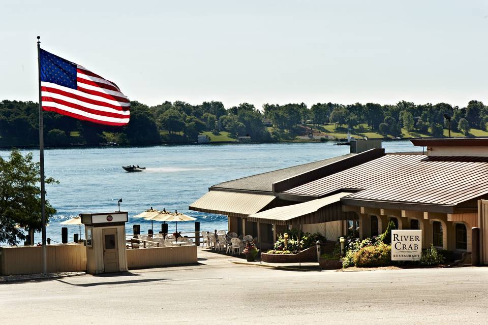 River Crab / Blue Water Inn