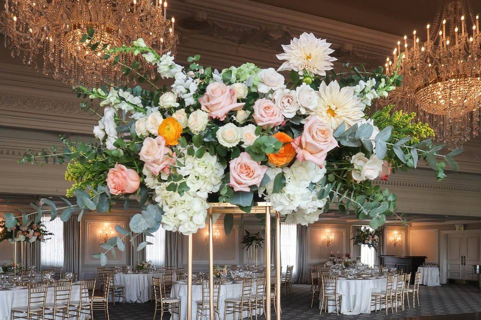 Tall wedding centerpieces